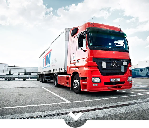 LKW auf dem Gelände der TTM GmbH Ihre nationale und Internationale Spedition aus Mannheim.
